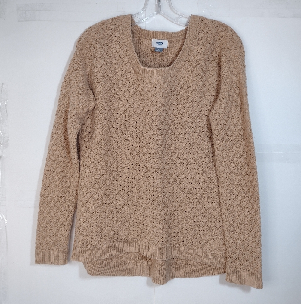 Old Navy Women's Beige Crew Neck Sweater Size ((S)